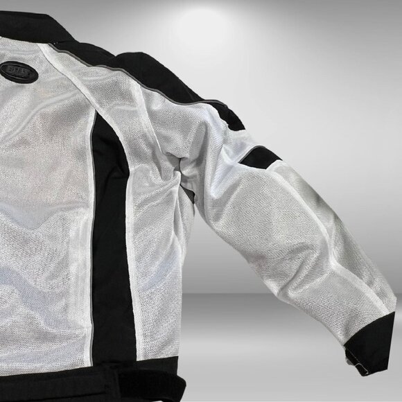 BILT Techno 2 Motorcycle Jacket – White/Black, Armored - Picture 4 of 7